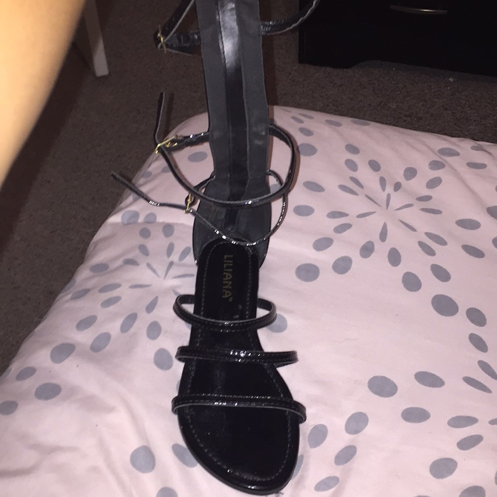 Liliana Knee high Sandals